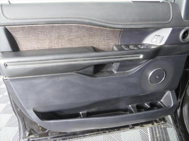 Photo of 2021 Black Ford Expedition Max