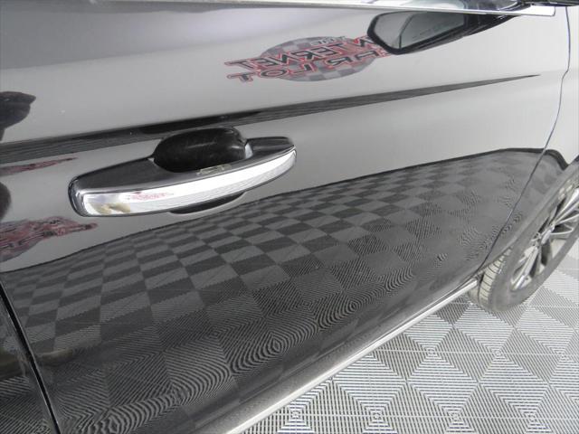 Photo of 2021 Black Ford Expedition Max