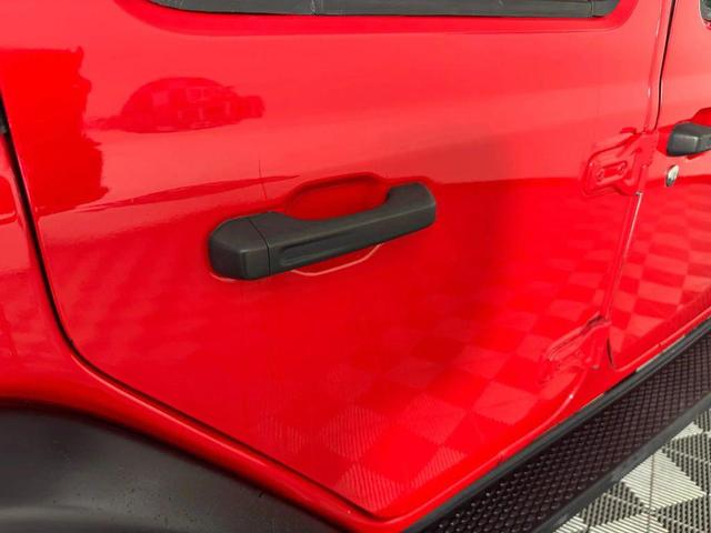 Photo of 2018 Red Jeep Wrangler Unlimited