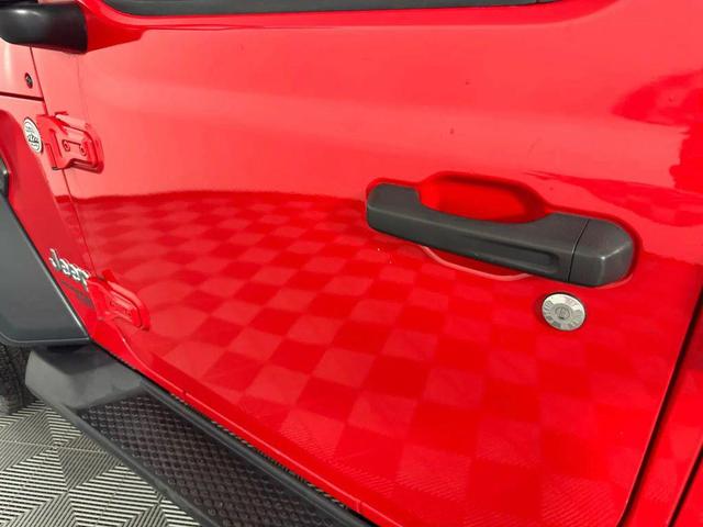 Photo of 2018 Red Jeep Wrangler Unlimited
