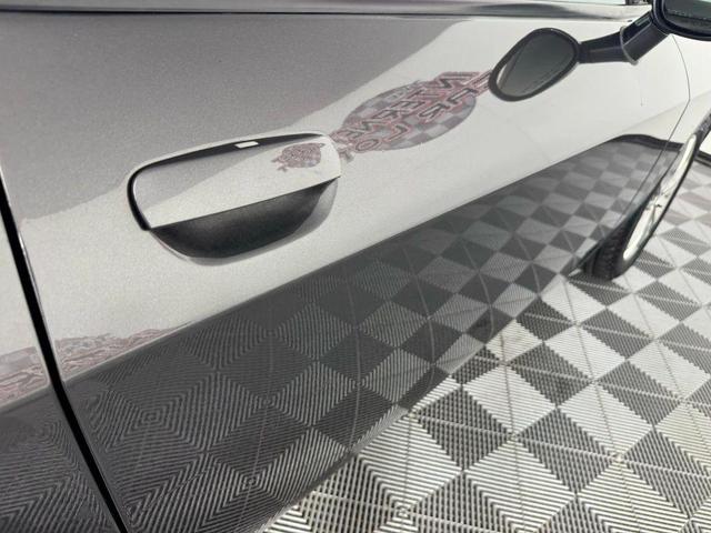 Photo of 2021 Gray Dodge Challenger