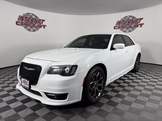 2018 Chrysler 300