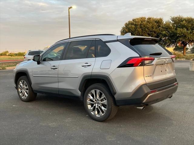 Photo of 2020 Silver Sky Metallic Toyota RAV4