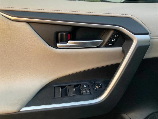 Photo of 2020 Silver Sky Metallic Toyota RAV4