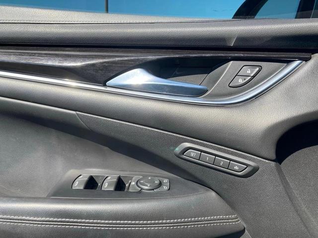 Photo of 2018 Quicksilver Metallic Buick LaCrosse