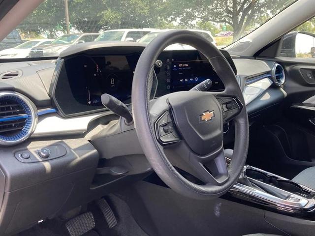 Photo of 2024 Mosaic Black Metallic Chevrolet Trax