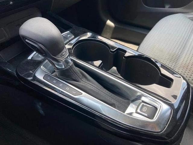 Photo of 2024 Mosaic Black Metallic Chevrolet Trax