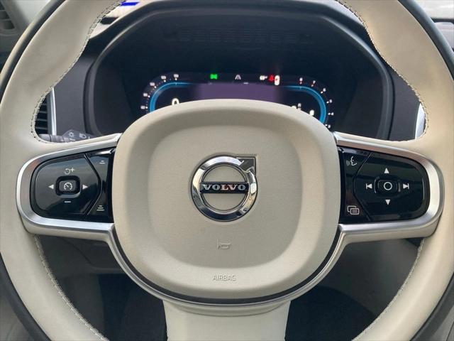 Photo of 2025 Crystal White Metallic Volvo XC90