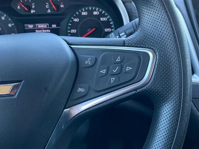 Photo of 2024 Summit White Chevrolet Malibu