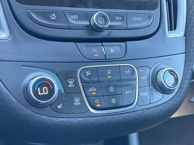 Photo of 2024 Summit White Chevrolet Malibu