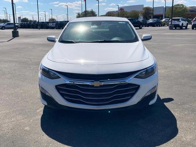 Photo of 2024 Summit White Chevrolet Malibu