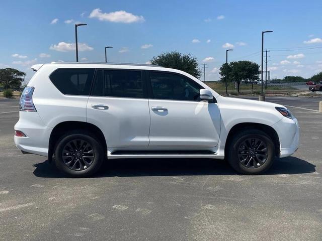 Photo of 2023 Eminent White Pearl Lexus GX 460