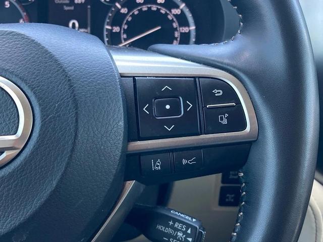 Photo of 2023 Eminent White Pearl Lexus GX 460