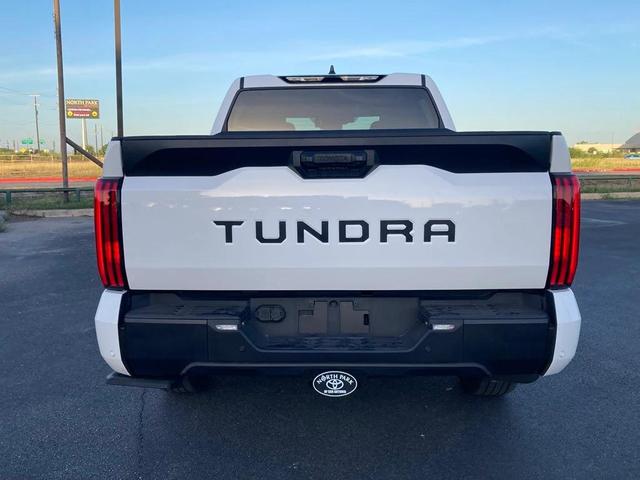 Photo of 2024 Ice Cap Toyota Tundra