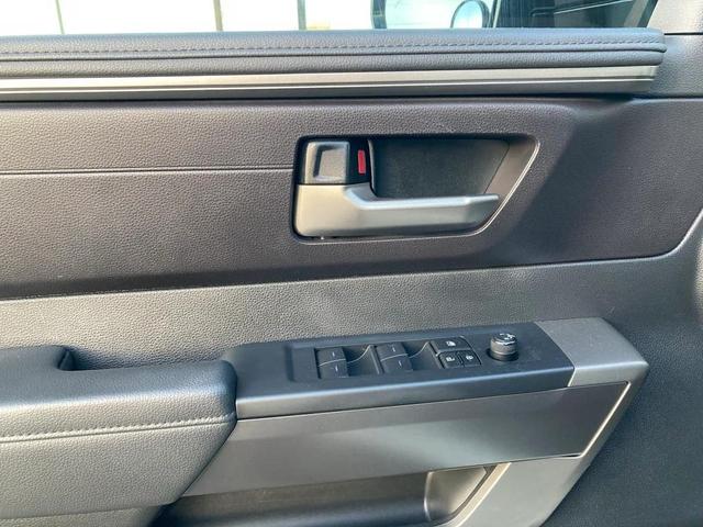 Photo of 2024 Ice Cap Toyota Tundra