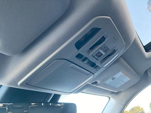 Photo of 2021 Magnetic Gray Metallic Toyota Highlander Hybrid