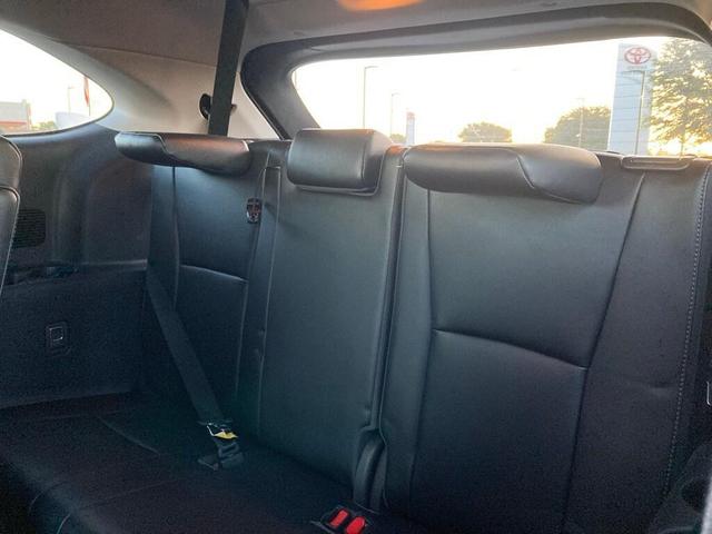 Photo of 2021 Magnetic Gray Metallic Toyota Highlander Hybrid