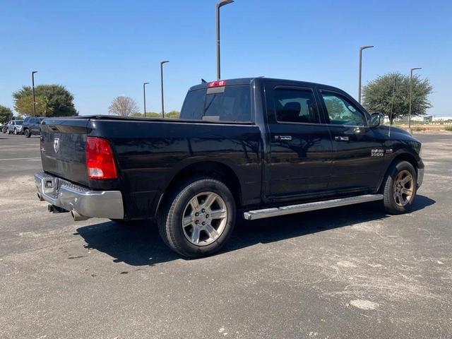 Photo of 2017 Brilliant Black Crystal Pearlcoat RAM 1500