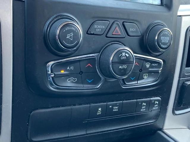 Photo of 2017 Brilliant Black Crystal Pearlcoat RAM 1500