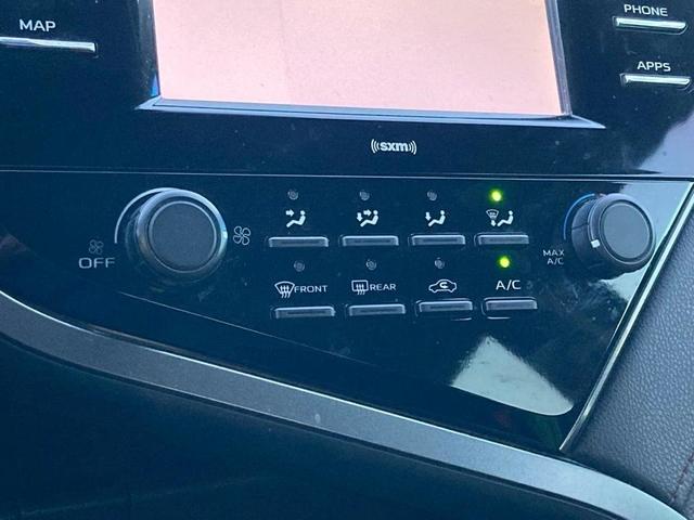 Photo of 2020 Midnight Black Metallic Toyota Camry