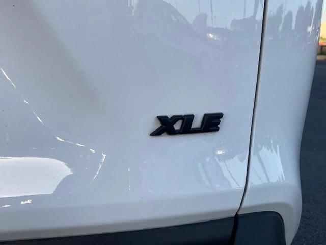 Photo of 2024 Ice Cap Toyota RAV4