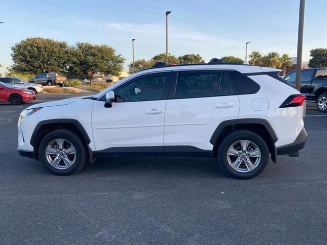 Photo of 2024 Ice Cap Toyota RAV4