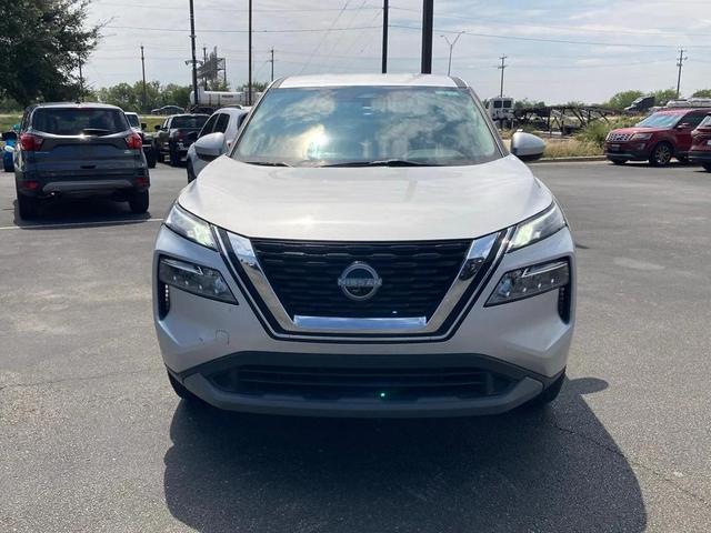 Photo of 2023 Brilliant Silver Metallic Nissan Rogue