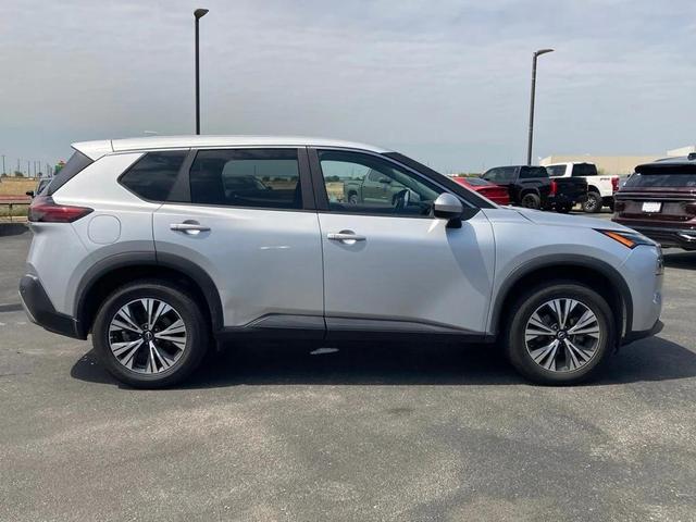 Photo of 2023 Brilliant Silver Metallic Nissan Rogue