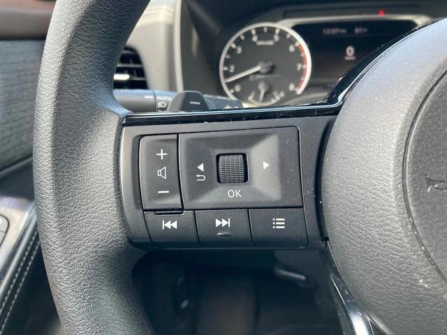 Photo of 2023 Brilliant Silver Metallic Nissan Rogue