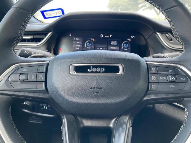 Photo of 2024 Bright White Clearcoat Jeep Grand Cherokee L