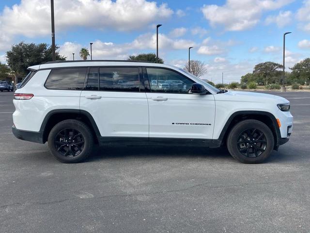 Photo of 2024 Bright White Clearcoat Jeep Grand Cherokee L