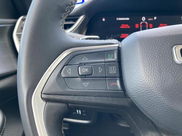 Photo of 2024 Bright White Clearcoat Jeep Grand Cherokee L