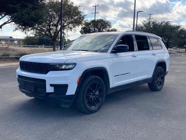 Photo of 2024 Bright White Clearcoat Jeep Grand Cherokee L