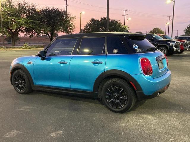 Photo of 2019 Electric Blue Metallic MINI Hardtop