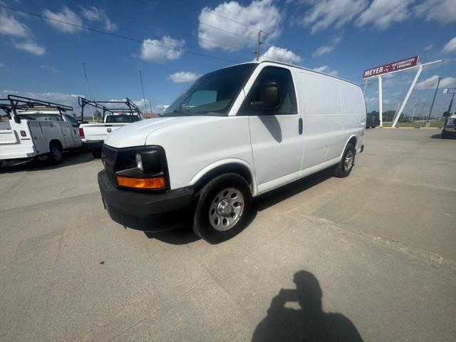 Photo of 2014 White Chevrolet Express 1500