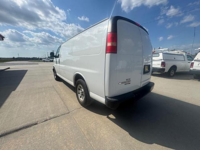 Photo of 2014 White Chevrolet Express 1500