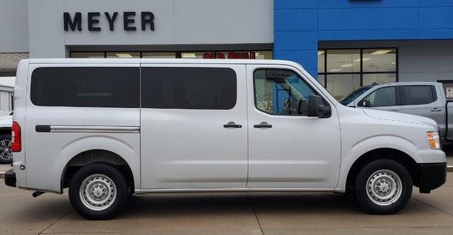 2017 Nissan Nv Passenger Nv3500 Hd