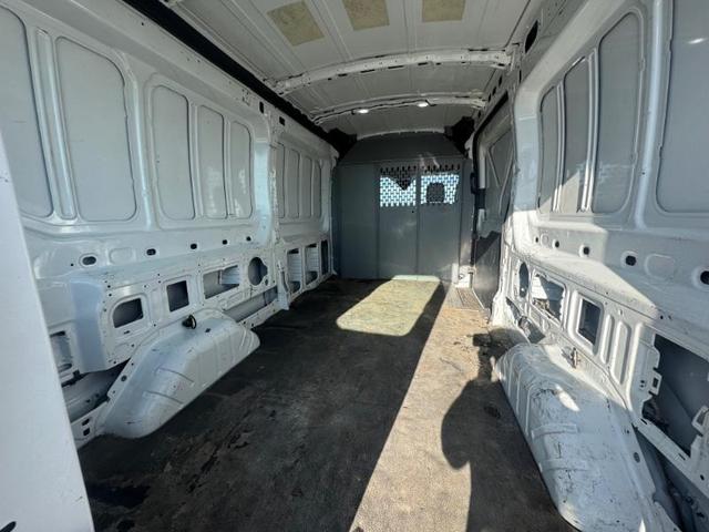 Photo of 2019 White Ford Transit-250