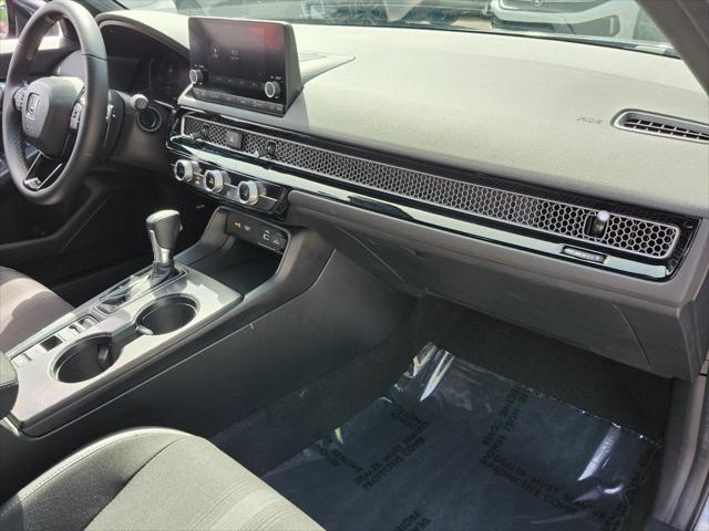 Photo of 2023 Sonic Gray Pearl Honda Civic