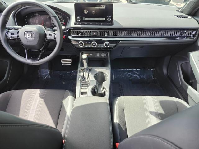 Photo of 2023 Sonic Gray Pearl Honda Civic
