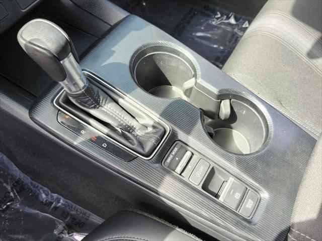 Photo of 2023 Sonic Gray Pearl Honda Civic
