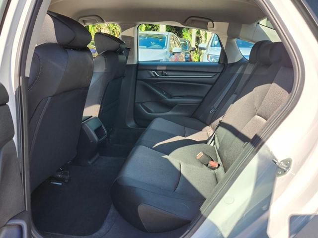 Photo of 2022 Platinum White Pearl Honda Accord