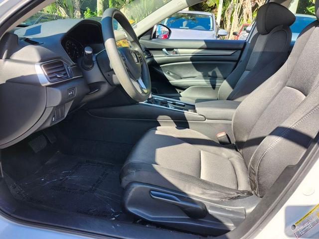 Photo of 2022 Platinum White Pearl Honda Accord