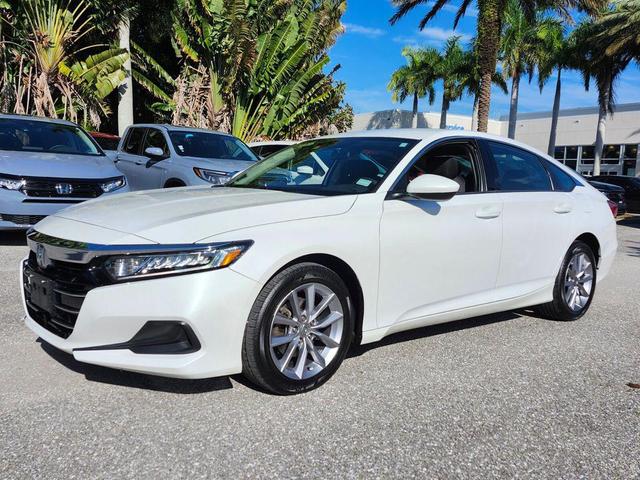 Photo of 2022 Platinum White Pearl Honda Accord