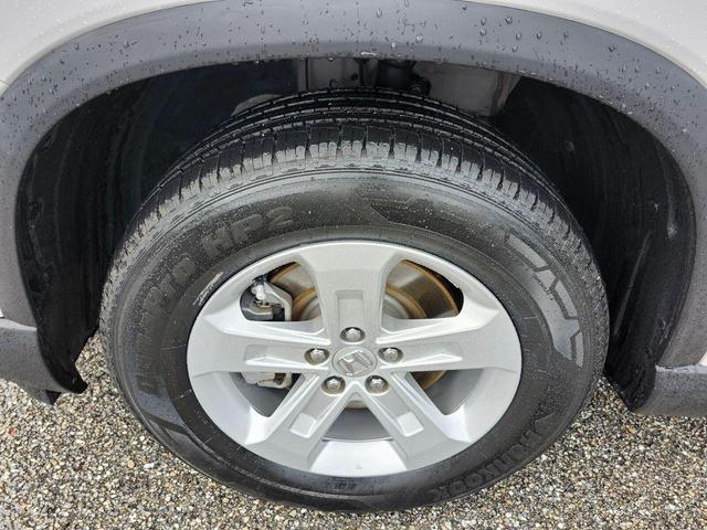 Photo of 2023 Platinum White Honda Pilot