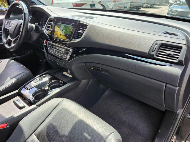 Photo of 2021 Crystal Black Pearl Honda Pilot