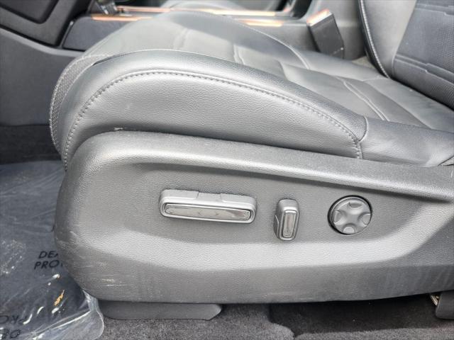 Photo of 2022 Platinum White Pearl Honda CR-V