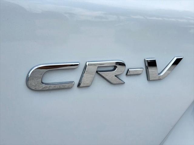 Photo of 2022 Platinum White Pearl Honda CR-V