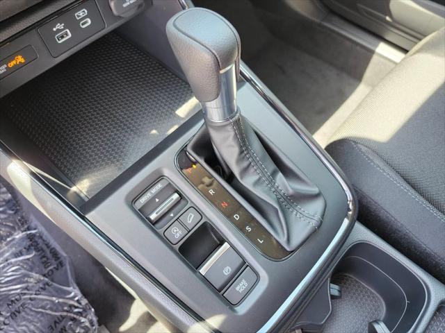Photo of 2025 Platinum White Pearl Honda CR-V