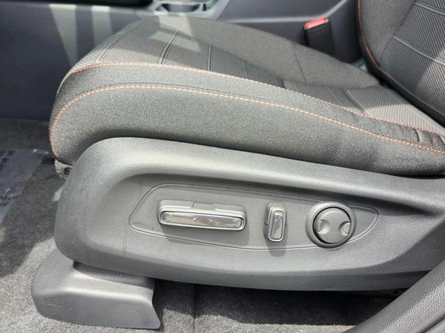 Photo of 2026 Urban Gray Pearl Honda CR-V Hybrid